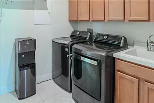 8109 Ludington Cir, Orlando, FL 32836 - Photo 25