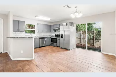 2324 Oakdale Street S, Saint Petersburg, FL 33705 - Photo 7