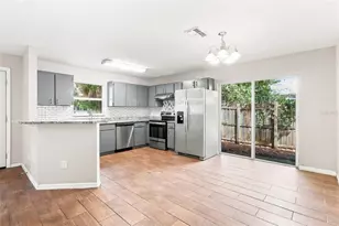 2324 Oakdale St S, Saint Petersburg, FL 33705 - Photo 7