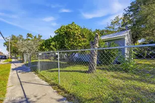 1305 Melson Ave, Jacksonville, FL 32254 - Photo 25
