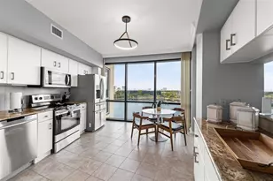 322 E Central Blvd, Orlando, FL 32801 - Photo 9