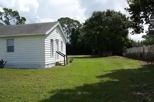 2011 Carrington Dr, Orlando, FL 32807 - Photo 23