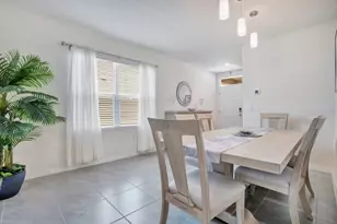 2763 Swooping Sparrow Dr, Saint Cloud, FL 34773 - Photo 5