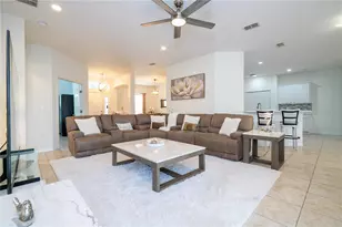 3774 Eagle Isle Cir, Kissimmee, FL 34746 - Photo 15