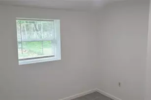 210 S 15th St, Palatka, FL 32177 - Photo 17
