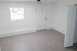 210 S 15th St, Palatka, FL 32177 - Photo 5