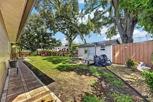 506 S Larry Cir, Brandon, FL 33511 - Photo 51