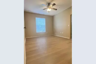 5512 Metrowest Boulevard #12-201, Orlando, FL 32811 - Photo 7