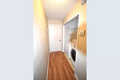 9109 Queen Elizabeth Court, Orlando, FL 32818 - Photo 15