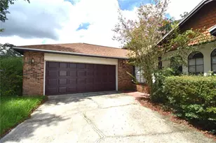 9109 Queen Elizabeth Ct, Orlando, FL 32818 - Photo 3
