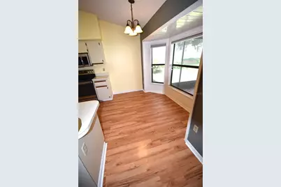 9109 Queen Elizabeth Court, Orlando, FL 32818 - Photo 11