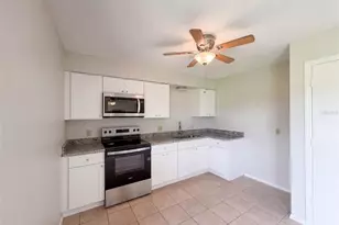 1262 Padgett Cir, Lady Lake, FL 32159 - Photo 9