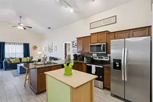 4649 Eagle Peak Dr, Kissimmee, FL 34746 - Photo 13
