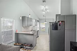 100 Kelly Cir, Sanford, FL 32773 - Photo 9