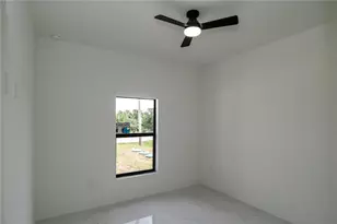 943 Commodore St, Lehigh Acres, FL 33974 - Photo 13