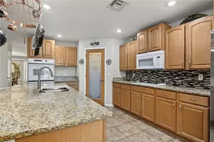 22808 State Road 19, Howey in the Hills, FL 34737 - Photo 21