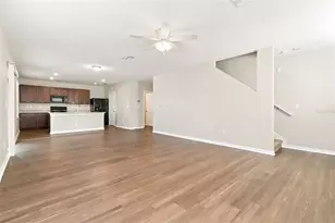 36205 Jenny Lynne Cir, Zephyrhills, FL 33541 - Photo 7