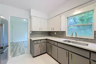 1722 Dorris Dr, Orlando, FL 32807 - Photo 23