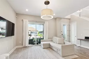 2273 Standing Rock Cir, Oakland, FL 34787 - Photo 11