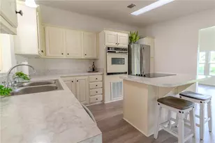2693 Cayman Cir, Zellwood, FL 32798 - Photo 9