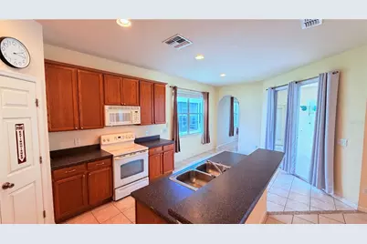 4986 Thames Street W, Kissimmee, FL 34758 - Photo 11