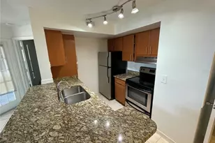 409 Fountainhead Cir, Kissimmee, FL 34741 - Photo 3