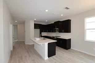 1354 Mount Royal Dr, Saint Cloud, FL 34771 - Photo 5