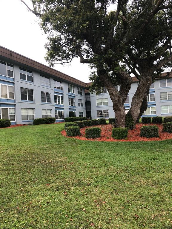 333 Lake Howard Dr NW #302B - 333 Lake Howard Dr NW #302B, Winter Haven, FL 33880 Luxury Property | Jose Angel Pina