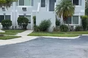 4127 Dolphin Dr, Tampa, FL 33617 - Photo 27