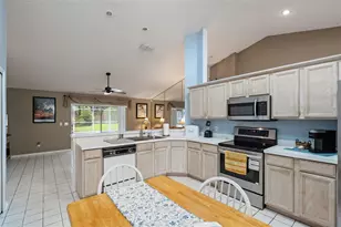 699 N Endeavour Dr, Winter Springs, FL 32708 - Photo 9