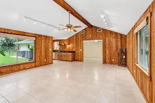 12108 N 53rd St, Temple Terrace, FL 33617 - Photo 5