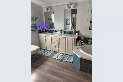 5109 8th B Street E, Bradenton, FL 34203 - Photo 17