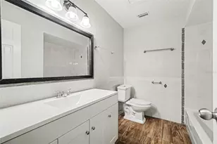 8503 Fish Lake Rd, Tampa, FL 33619 - Photo 21