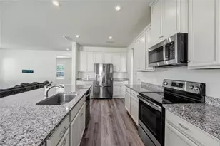 2119 Tudor Rose Dr, Sanford, FL 32773 - Photo 9