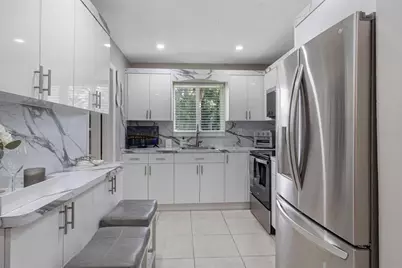5460 NW 173rd Drive, Opa Locka, FL 33055 - Photo 7
