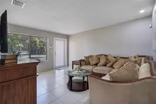 5460 NW 173rd Dr, Opa Locka, FL 33055 - Photo 5
