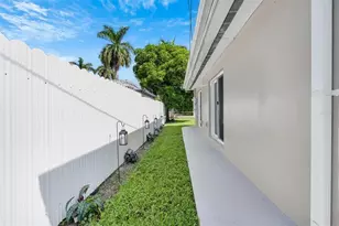 5460 NW 173rd Dr, Opa Locka, FL 33055 - Photo 27
