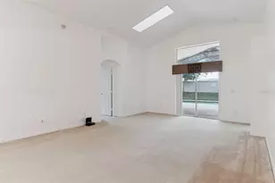 1346 Solana Cir, Davenport, FL 33897 - Photo 5
