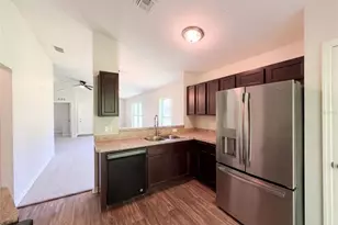 705 Fifth St, Wildwood, FL 34785 - Photo 3