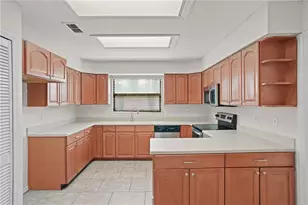 2813 Longleaf Ct, Kissimmee, FL 34746 - Photo 13