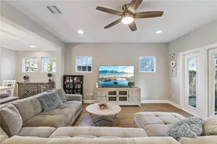 210 Hibiscus Ct, Orlando, FL 32801 - Photo 5