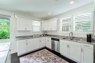 1145 Highland St S, Saint Petersburg, FL 33701 - Photo 7