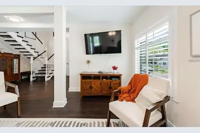 1145 Highland Street S, Saint Petersburg, FL 33701 - Photo 5