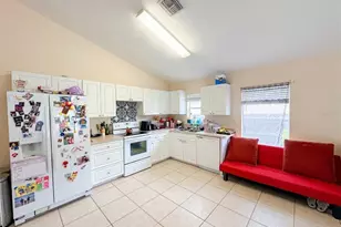 1240 12th Ave SW, Vero Beach, FL 32962 - Photo 3