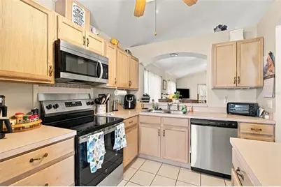 1736 Challenger Avenue, Davenport, FL 33897 - Photo 9