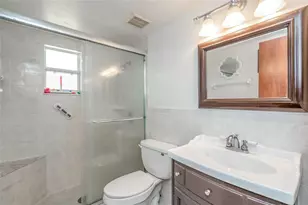 8001 N Hubert Ave, Tampa, FL 33614 - Photo 13