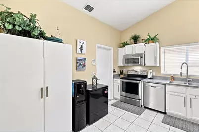 2489 Lake Jackson Circle, Apopka, FL 32703 - Photo 17