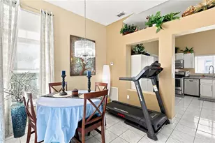 2489 Lake Jackson Cir, Apopka, FL 32703 - Photo 17