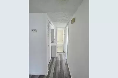 1920 E Edgewood Drive #D11, Lakeland, FL 33803 - Photo 13
