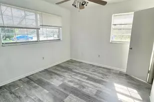 1920 E Edgewood Dr, Lakeland, FL 33803 - Photo 11
